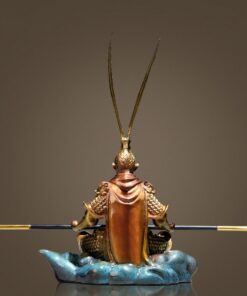 Tượng Tôn Ngộ Không bằng đồng để oto