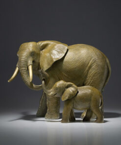 Tượng voi phong thủy mẹ con bằng đồng