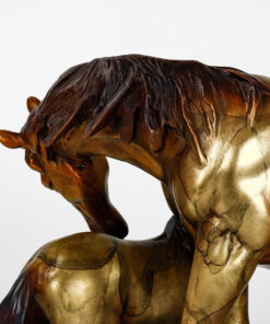 Tượng ngựa mẫu tử được làm bằng đồng nguyên chất