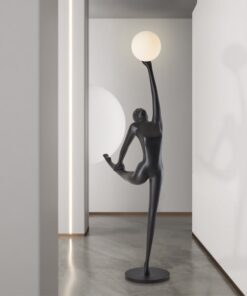 Tượng cô gái múa ballet cầm đèn