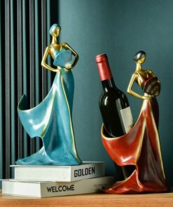 Giá rượu cô gái múa quạt bắt mắt