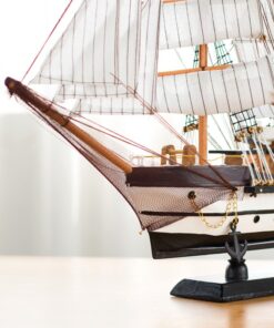 Thuyền buồm tặng tân gia, doanh nghiệp