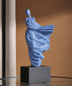 Tượng cô gái nghệ thuật chất liệu composite