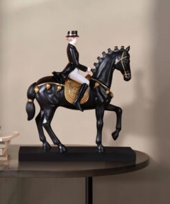 Tượng nữ hiệp sĩ cưỡi ngựa đẹp