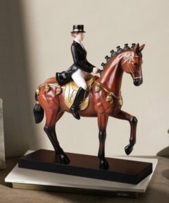 Tượng nữ hiệp sĩ cưỡi ngựa đẹp
