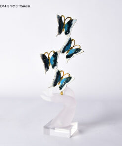 Decor đàn bướm nối đuôi nhau