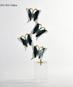 Decor đàn bướm nối đuôi nhau