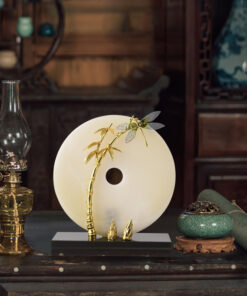 Món đồ trang trí phòng ngủ phong thủy cho người mệnh Kim