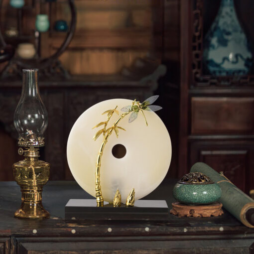 Món đồ trang trí phòng ngủ phong thủy cho người mệnh Kim Món đồ trang trí phòng ngủ phong thủy cho người mệnh Kim