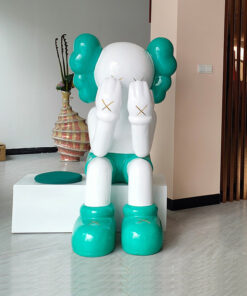 mo-hinh-gau-kaws-che-mat