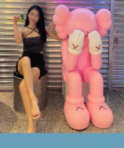 mo-hinh-gau-kaws-che-mat