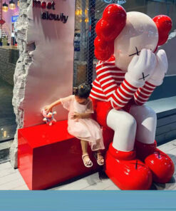 mo-hinh-gau-kaws-che-mat