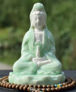 Tượng Phật Quán Thế Âm để xe oto