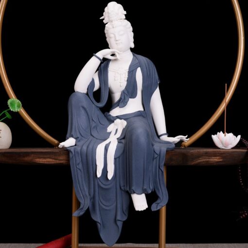 thac-khoi-tram-huong-phat-quan-am-lon-tho-tai-gia 2 Thác khói trầm hương Phật Quan Âm lớn thờ tại gia