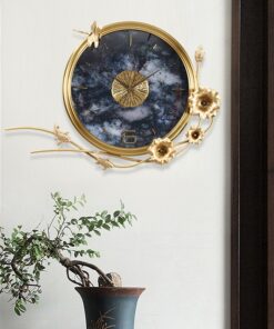 Đồng hồ bằng đồng sang trọng