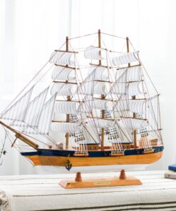 Mô hình thuyền buồm bằng gỗ làm quà tặng