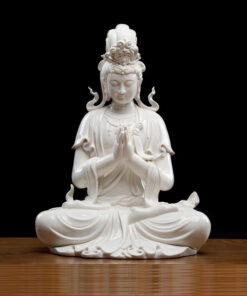 Tượng Quan Thế Âm bằng gốm