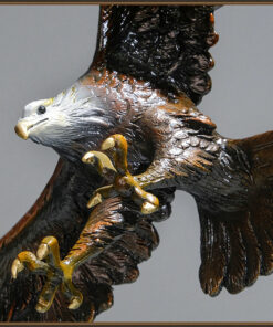 Tượng đại bàng tung cánh giữa biển khơi để bàn đẹp