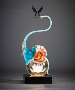 Tượng voi pha lê kèm đèn led