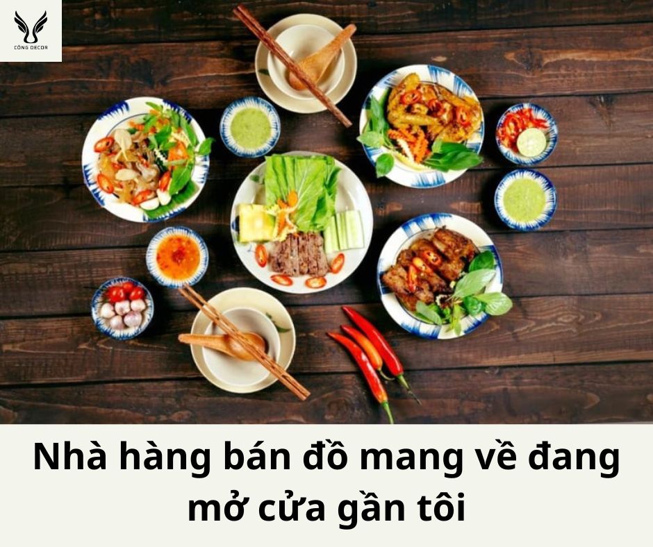 Nhà hàng bán đồ mang về đang mở cửa gần tôi