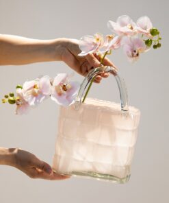 Bình cắm hoa hình chiếc túi xách