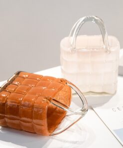 Bình cắm hoa hình chiếc túi xách