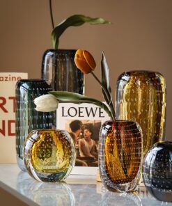 Bình hoa nghệ thuật bày bàn ăn