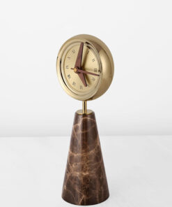 Đồng hồ gỗ óc chó để bàn sáng tạo