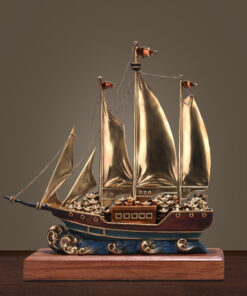 Mô hình thuyền bằng đồng