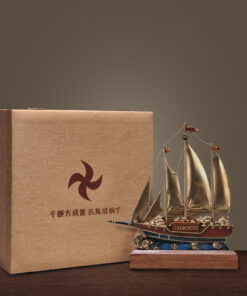 Mô hình thuyền bằng đồng