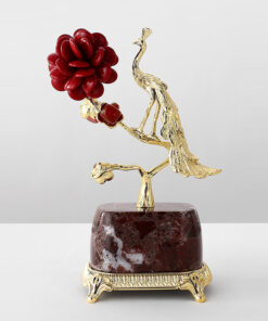 Tượng chim công hoa mẫu đơn