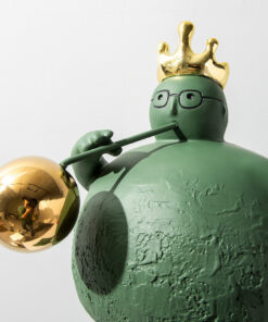 Tượng để sàn chân dài