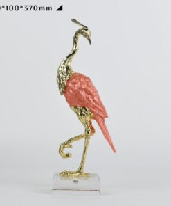 Tượng hồng hạc bày kệ tủ