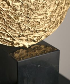 Mô hình trang trí bằng đồng để bàn