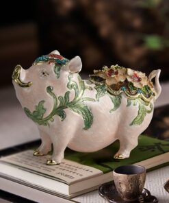 Tượng heo để bàn mang ý nghĩa tốt lành