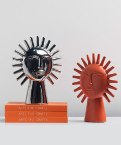 Tượng nữ thần mặt trời