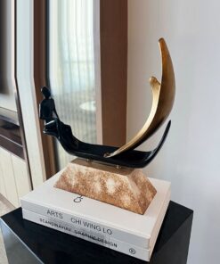 Thuyền buồm trang trí cổ điển