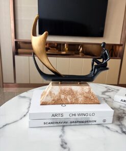 Thuyền buồm trang trí cổ điển