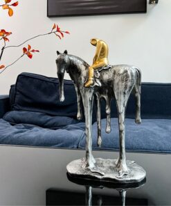 Tượng hiệp sĩ cưỡi ngựa điêu khắc