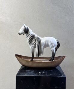 Tượng ngựa trang trí bàn làm việc