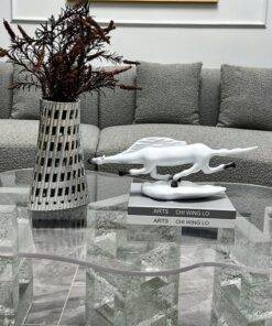 Tượng ngựa trừu tượng