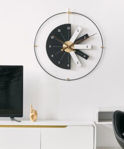 Đồng hồ sáng tạo treo tường phòng khách