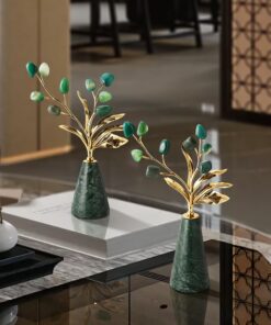 Mô hình bình hoa được làm bằng đá decor