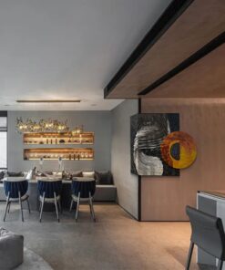 Tranh sơn dầu vẽ tay trang trí cạnh tường