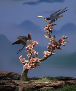 Tượng chim và hoa đào bằng đồng