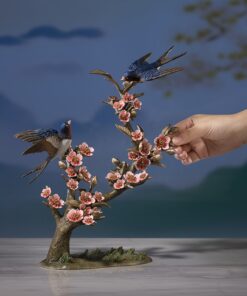 Tượng chim và hoa đào bằng đồng