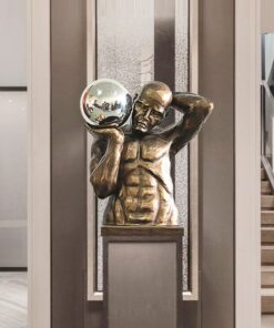 Tượng Nghệ Thuật Người Lực Sĩ Nâng Cầu