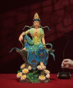 Tượng Phật Quan Âm làm thủ công bằng đồng