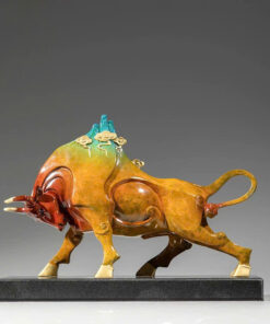 Tượng Bò Tót Chinh Phục Đỉnh Cao