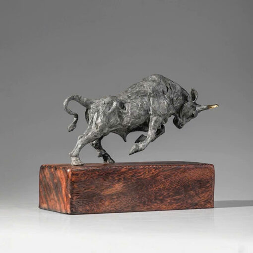 tuong-bo-tot-dung-manh-phong-thuy (3) Tượng Bò Tót Dũng Mãnh Phong Thủy